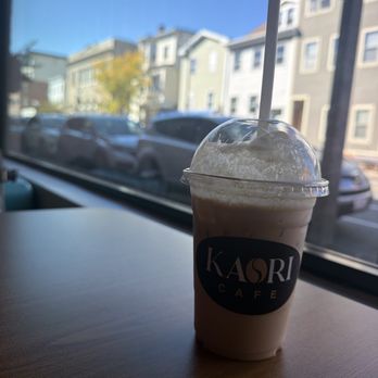 Kaori Cafe - Iced vanilla latte with a caramel cold foam - Coffee & Tea Near Me - Boston, Massachusetts