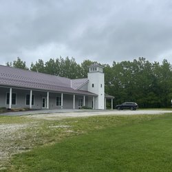 Lakeview Wine Cellars - The tasting house