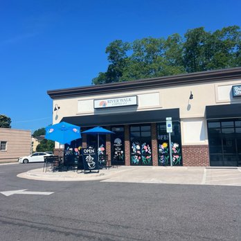 River Walk Coffee - Coffee & Tea Near Me - Washington, North Carolina