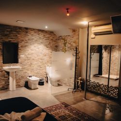 Brothels Barcelona - Brothel in Barcelona, clean, luxurious as they should be
