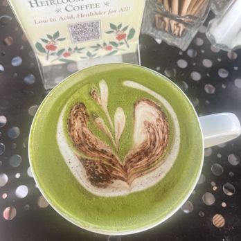 Urth Caffé-Pasadena - I love this location because of the outdoor sitting. And the parking is great oh and it's my favorite matcha latte - Cafes Near Me - Pasadena, California