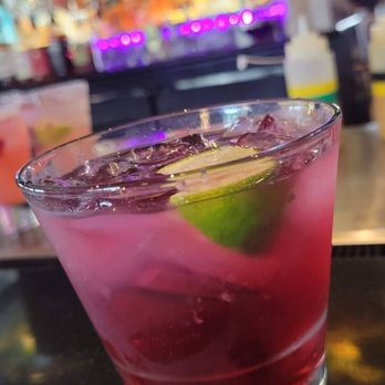 TGI Fridays Central Islip - Cranberry and Absolute - American Near Me - Central Islip, New York TGI Fridays Central Islip - Cranberry and Absolute - American Near Me - Central Islip, New York