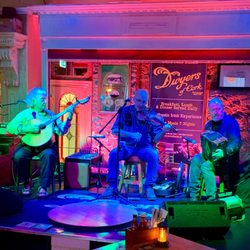Dwyer's of Cork - Dwyer's of Cork. Traditional Music every night -- great for the traveler.