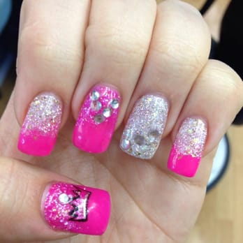Central Point Beauty Salon - Fun nails By Crystle  she's thee best!!! - Hair Salons Near Me - Central Point, Oregon