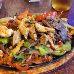 Los Dos Potrillos