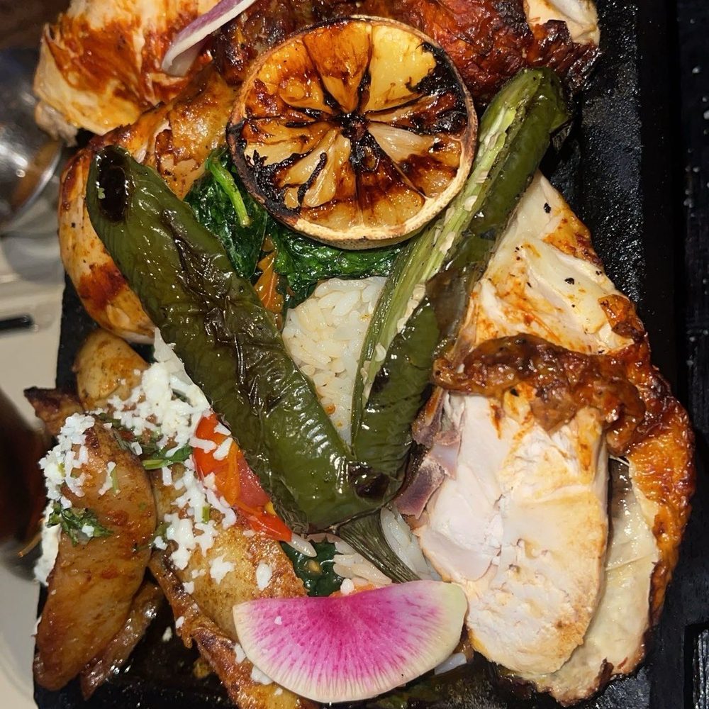 El Jefe Lena Y Mar - Pollo Estilo Yucateco Dinner - Seafood Near Me - Aurora, Illinois