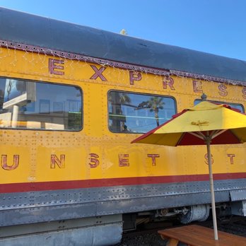 Carneys - Burgers Near Me - Studio City, California Carneys - Burgers Near Me - Studio City, California