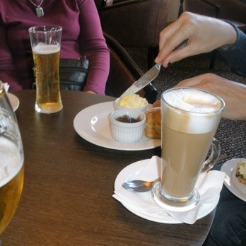 Harte & Garter Hotel - Harte & Garter Hotel, Windsor, UK- made an exception for us, so kind - Hotels Near Me - Windsor, WNM