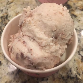 Two Bros Pizzeria - Pizza Near Me - Levittown, New York