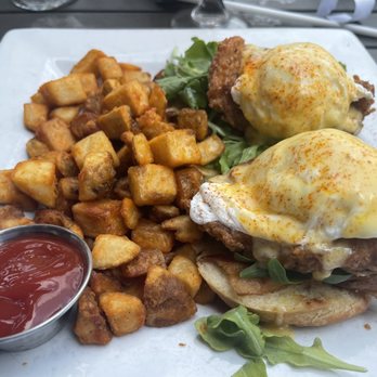 Baker's Crust Artisan Kitchen - Swanky Benedict - Breakfast & Brunch Near Me - Ashburn, Virginia