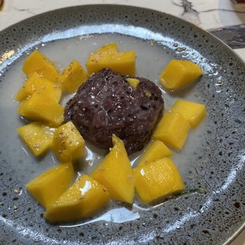 Kin Long Beach - Mango Sticky Rice - Thai Near Me - Long Beach, California