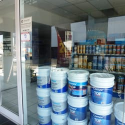 Comex - Ahí se observan las pinturas de tamaños y características diversas.
