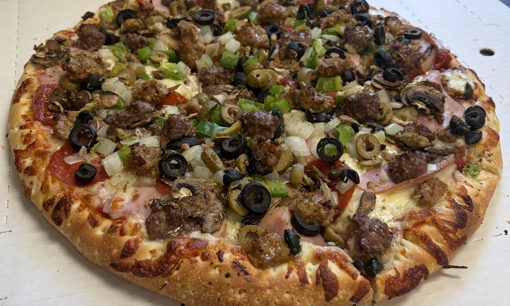Pizzas Gina Logo