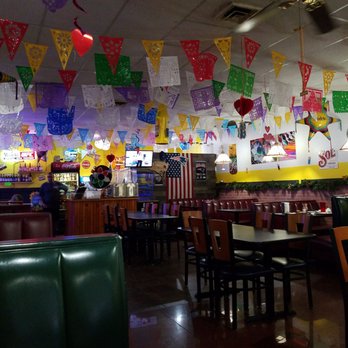Guzman's Restaurant - Dining room. - Grocery Near Me - Carlyle, Illinois Guzman's Restaurant - Dining room. - Grocery Near Me - Carlyle, Illinois