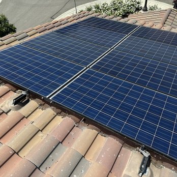 E Clean - Panels after wash - Window Washing Near Me - Corona, California