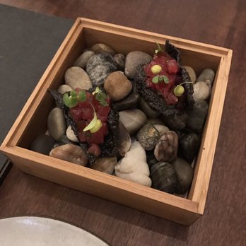 Senia - Cocktail Bars Near Me - Honolulu, Hawaii