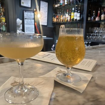 Broussard's Restaurant & Courtyard - The Bee's Knees cocktail at Happy Hour - Seafood Near Me - New Orleans, Louisiana Broussard's Restaurant & Courtyard - The Bee's Knees cocktail at Happy Hour - Seafood Near Me - New Orleans, Louisiana