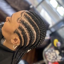 Lily Braids Hair Style