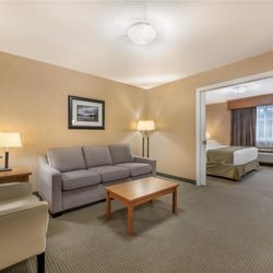 Best Western Sicamous Inn - King Suite