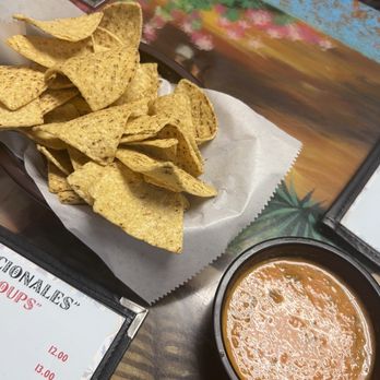 El Pueblo Mexican Restaurant - Chips and Salsa - Mexican Near Me - Winter Park, Florida El Pueblo Mexican Restaurant - Chips and Salsa - Mexican Near Me - Winter Park, Florida