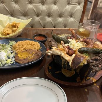 El Ranchito - Molcajete - Mexican Near Me - Lynden, Washington El Ranchito - Molcajete - Mexican Near Me - Lynden, Washington