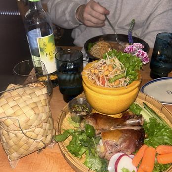 Dara - Thai Near Me - Philadelphia, Pennsylvania