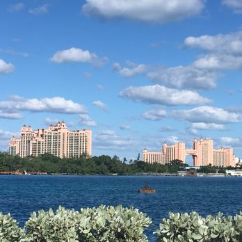 Destinations by Design - The spectacular Atlantis resort. - Travel Agents Near Me