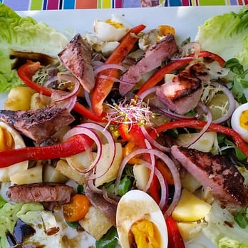 La Pergola - Salade Niçoise XL - Mediterranean Near Me - Le Rove, 13 La Pergola - Salade Niçoise XL - Mediterranean Near Me - Le Rove, 13