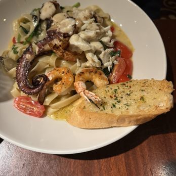 Pappadeaux Seafood Kitchen - Seafood Tagliatelle Pasta. - Cajun/Creole Near Me - Springdale, Ohio Pappadeaux Seafood Kitchen - Seafood Tagliatelle Pasta. - Cajun/Creole Near Me - Springdale, Ohio