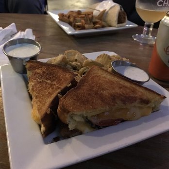 The Flat Greenville - Adult Grilled Cheese - Cocktail Bars Near Me - Greenville, South Carolina The Flat Greenville - Adult Grilled Cheese - Cocktail Bars Near Me - Greenville, South Carolina