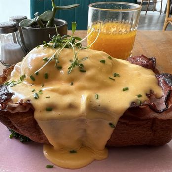 Miolo - French Toast Benedict - Bakeries Near Me - Cascais, 11