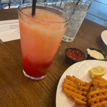 Shooterz Bar And Grill - a plate of fries and a drink - American Near Me - Stephenville, Texas Shooterz Bar And Grill - a plate of fries and a drink - American Near Me - Stephenville, Texas
