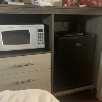 Blue Mountain Horsehead Inn - Fridge, microwave - Hotels Near Me - Monticello, Utah Blue Mountain Horsehead Inn - Fridge, microwave - Hotels Near Me - Monticello, Utah