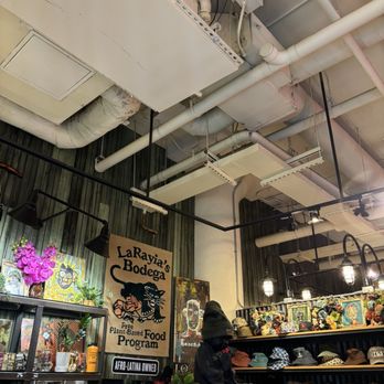 LaRayia’s Bodega - The vibes - Vegan Near Me - Atlanta, Georgia