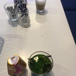 The Dutch Souvenir Café - Coffee; mint tea.