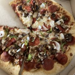 Pizza Hut - Supreme Pizza
