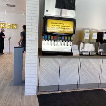 Starbird Chicken - Beverage station - Chicken Shop Near Me - Walnut Creek, California