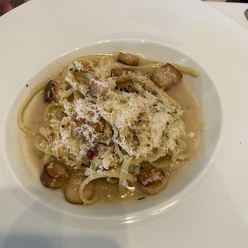 Crossroads Kitchen - Linguini with Scallops - Vegan Near Me - Los Angeles, California