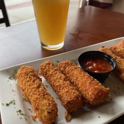4T Sports Bar - Mozz