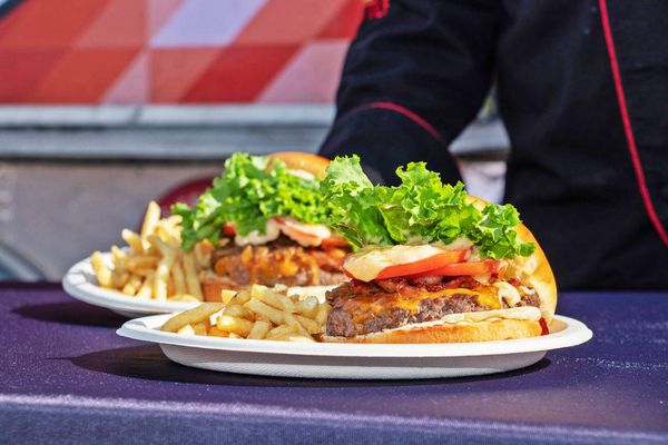 Aioli Gourmet Burgers by null