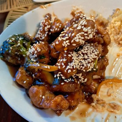 Correa Chinese Cuisine by null