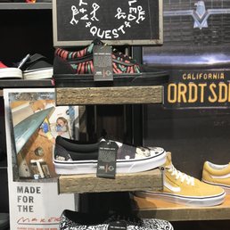 ATCQ vans ATCQ vans