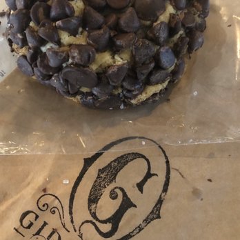Gideon's Bakehouse - Chocolate Chip Cookie - Bakeries Near Me - Orlando, Florida