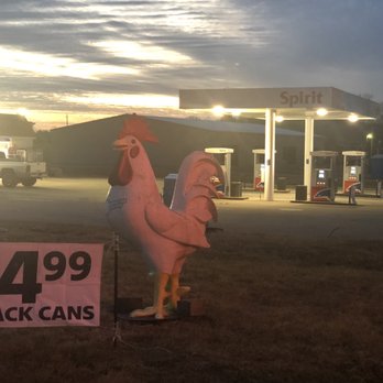 Red White & Blue Convenience - Big ole chicken - Convenience Stores Near Me - Shepherdsville, Kentucky