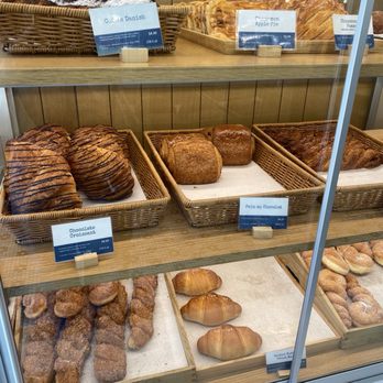 Paris Baguette - Bakeries Near Me - Evanston, Illinois Paris Baguette - Bakeries Near Me - Evanston, Illinois