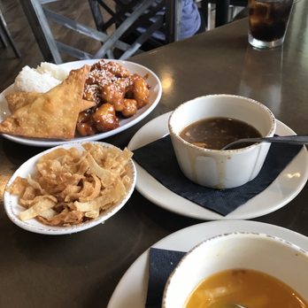 Bamboo - Sesame chicken egg drop soup hot and sour soup because my buddy didn't want his soup - Chinese Near Me - San Antonio, Texas
