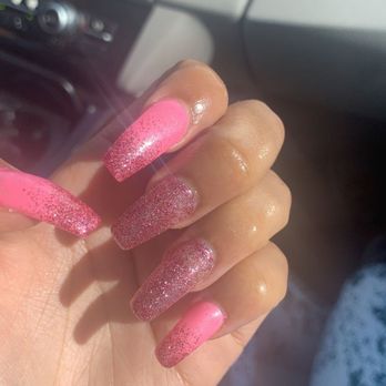 R M Nails - Nails from other salon. All messed up. - Nail Salons Near Me - Aurora, Colorado