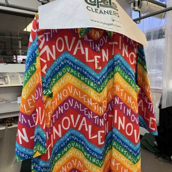 Lapels Dry Cleaning - Dry Cleaning Near Me - Tampa, Florida Lapels Dry Cleaning - Dry Cleaning Near Me - Tampa, Florida