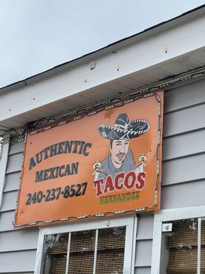 Tacos Hernandez by null