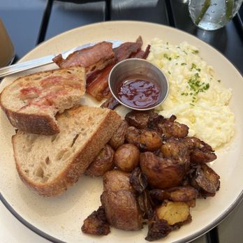 Zuzu’s Petals - George Bailey's Breakfast - Breakfast & Brunch Near Me - Long Beach, California Zuzu’s Petals - George Bailey's Breakfast - Breakfast & Brunch Near Me - Long Beach, California